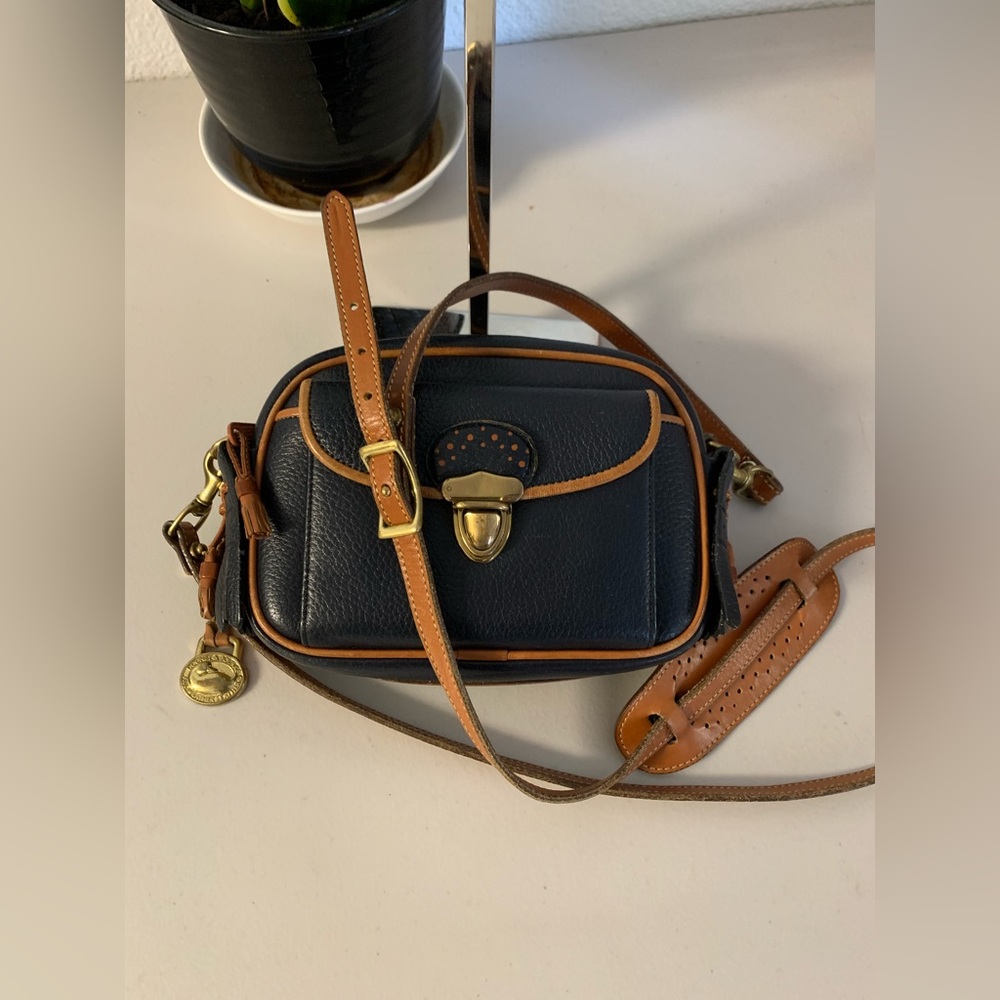 ππDooney & Bourke Crossbody/ Coin Purse AWL - Picture 12 of 16